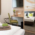 The Outlet 4*