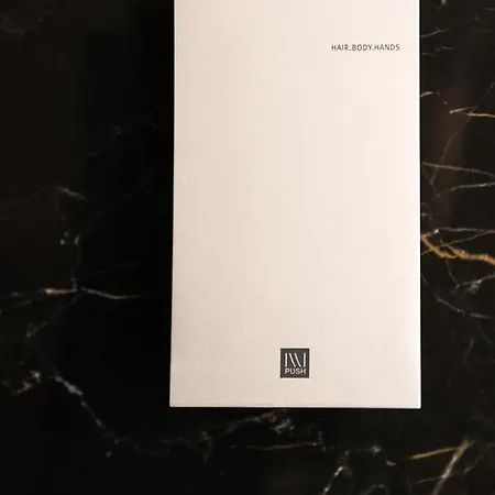 The Outlet 4*